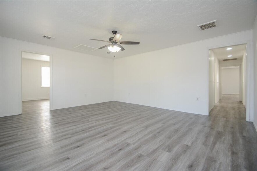 More Photos Of 22316 E Martin Dr, Porter Industrial For Sale