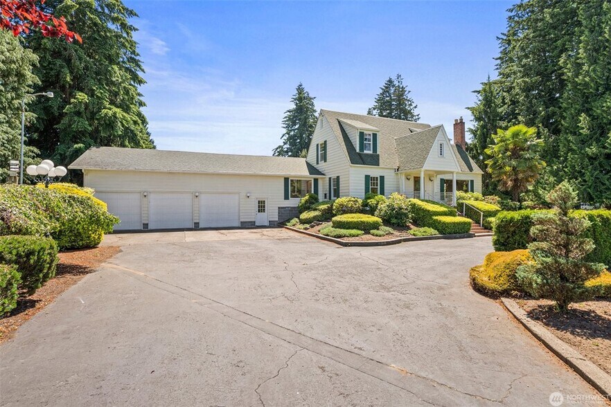 More Photos Of 1026 Alder St, Centralia Office Residential For Sale