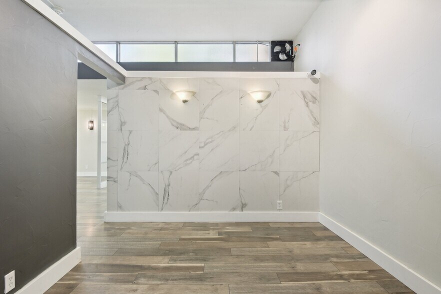 More Photos Of 2 Adams St, Denver Apartments For Sale