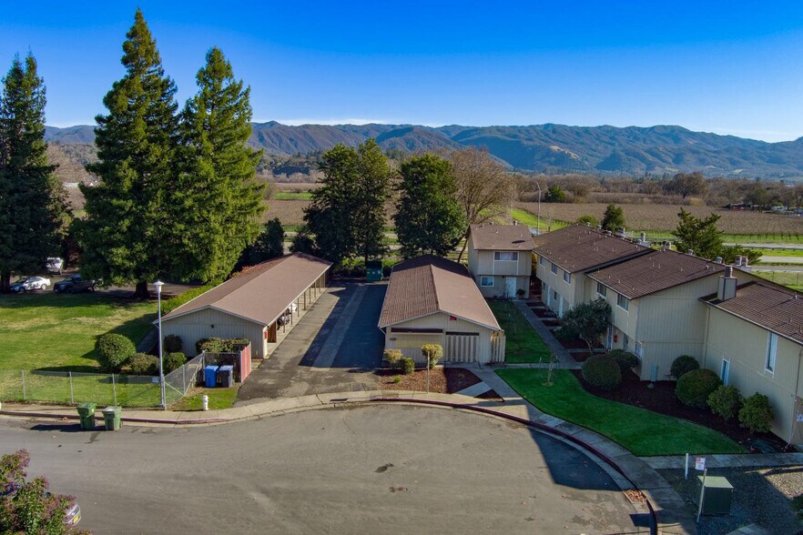 More Photos Of 960 Marlene St, Ukiah Apartments For Sale