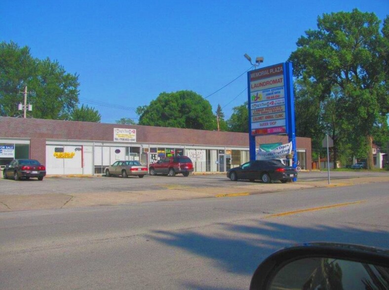 More Photos Of 611-625 Wentworth Ave, Calumet City General Retail For Sale