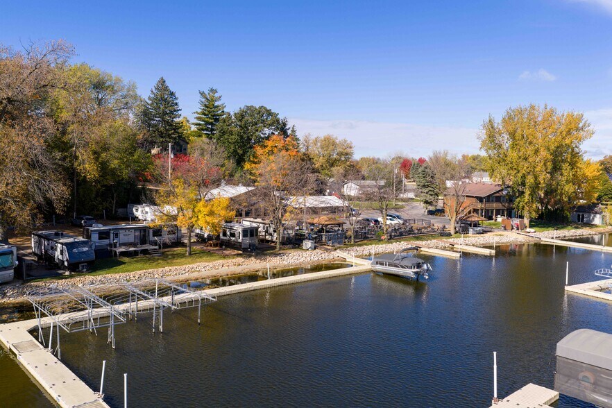 More Photos Of 805 Main St, Madison Lake Restaurant For Sale
