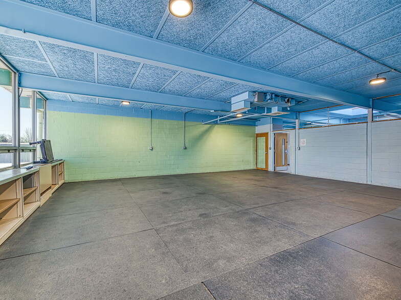 More Photos Of 2400 N Dixie Hwy, Monroe Serviced Offices For Sale