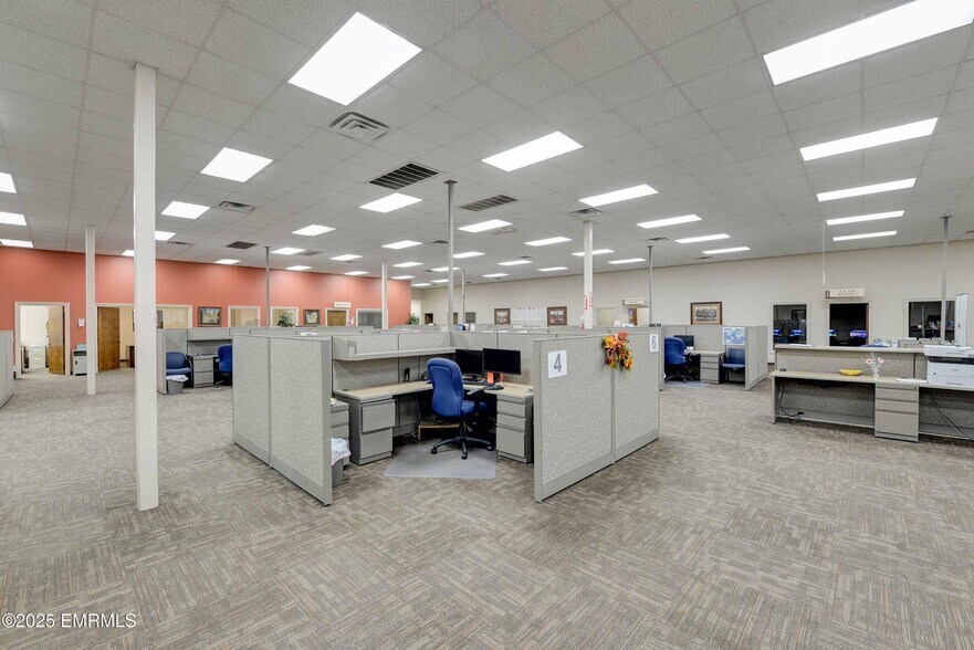 More Photos Of 2000 Highway 19 N, Meridian Office For Sale