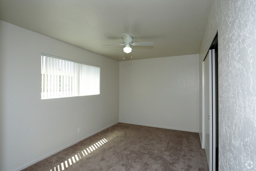 More Photos Of 618-631 Plaza Ave, Sacramento Apartments For Sale