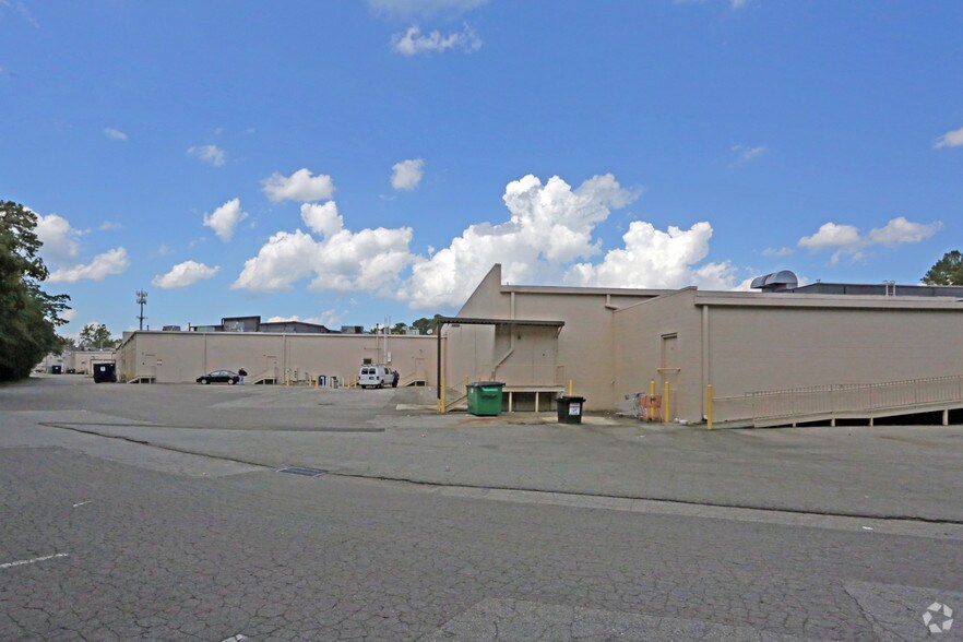 More Photos Of 9101 Leesville Rd, Raleigh General Retail For Lease