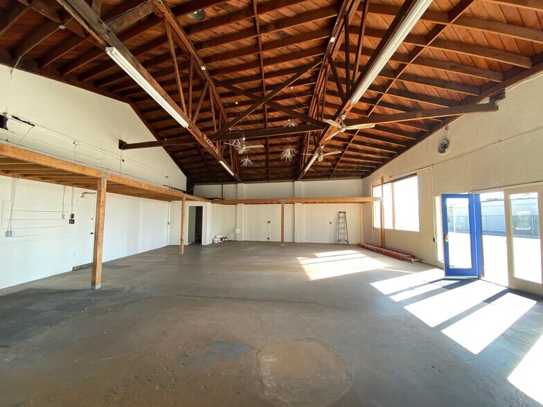 More Photos Of 1005 Water St, Santa Cruz Freestanding For Lease