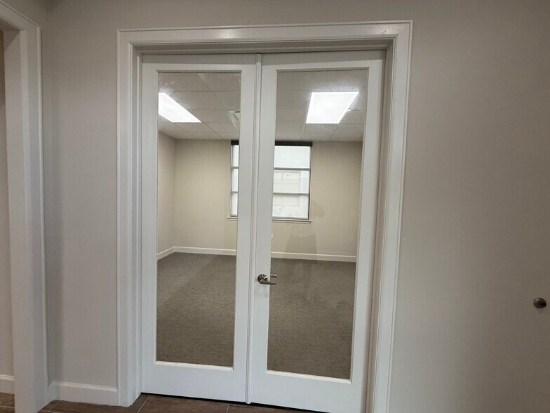 More Photos Of 8118 Fry Rd, Cypress Office For Lease