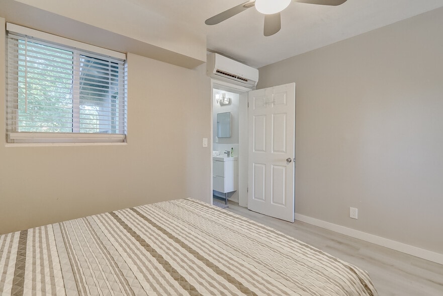 More Photos Of 1100 NE 18th Ct, Fort Lauderdale Apartments For Sale