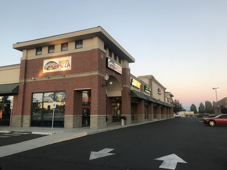 More Photos Of 2707 W Broadway Ave, Moses Lake Storefront For Lease
