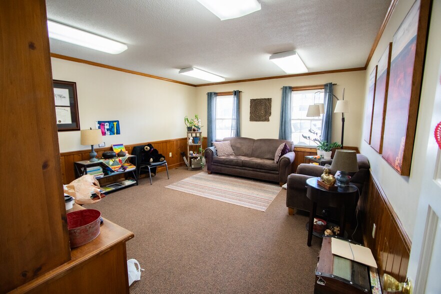 More Photos Of 309 E Main St, Pickens Storefront Retail Residential For Sale