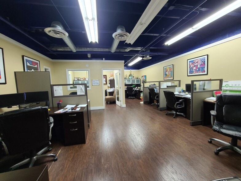 More Photos Of 13850 SW 143rd Ct, Miami Warehouse For Sale