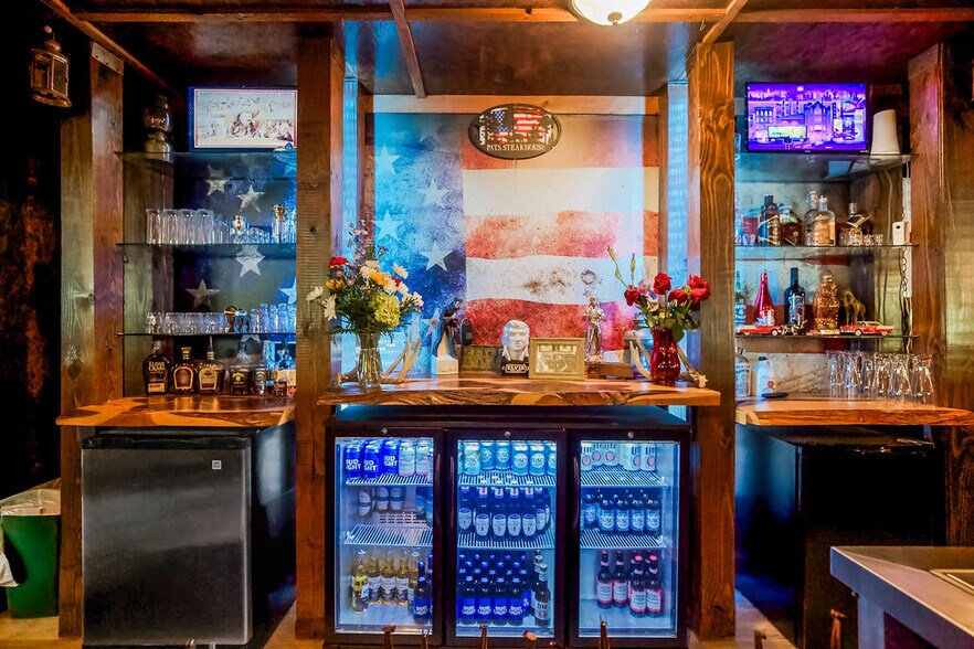 More Photos Of 24200 MO-45, Rushville Flex For Sale