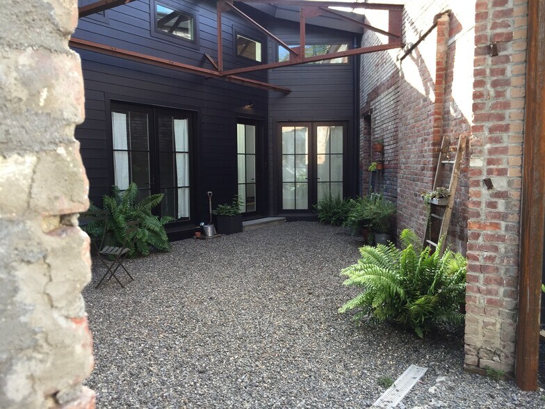 More Photos Of , Hudson Unknown For Sale