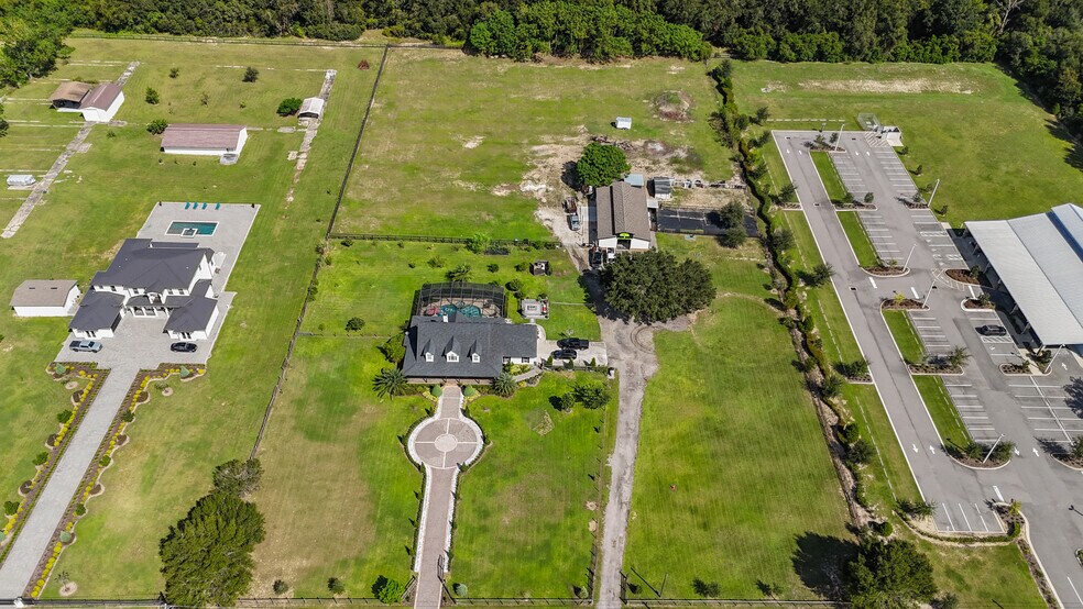 More Photos Of Plymouth/Sorrento- Appy Ln, Apopka Office For Sale