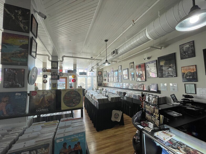 More Photos Of 610 E Fearing St, Elizabeth City General Retail For Lease