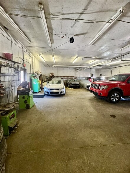More Photos Of 8062 US Route 127, Greenville Flex For Sale