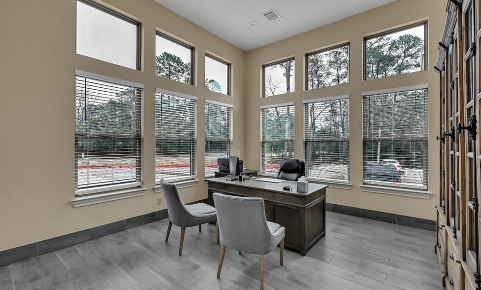 More Photos Of 196 Camelot St, Conroe Assisted Living For Sale