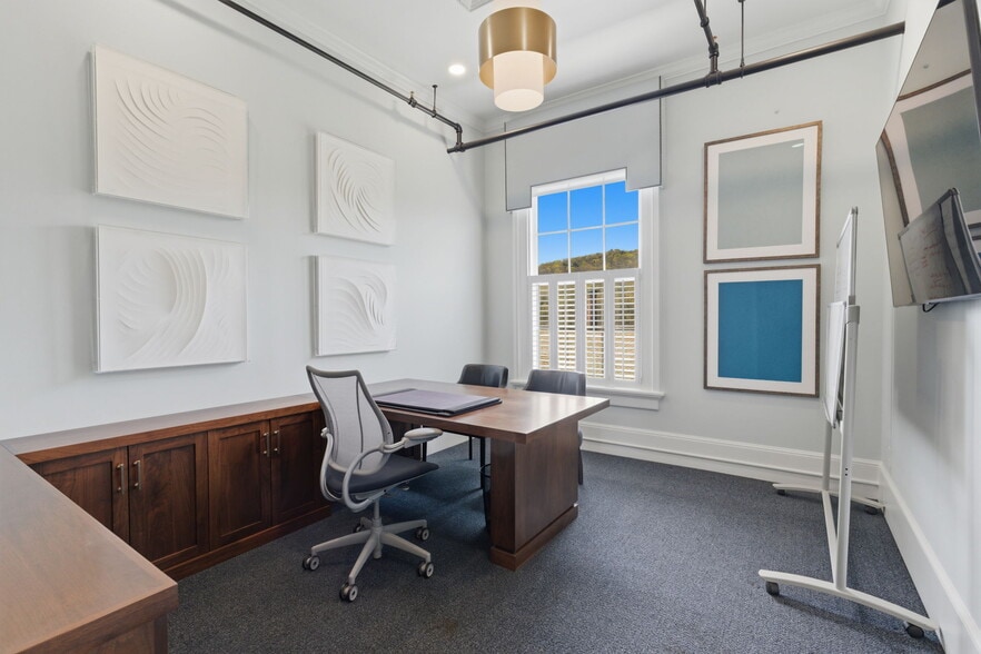 More Photos Of 10 Front St, Canton Loft Creative Space For Sale