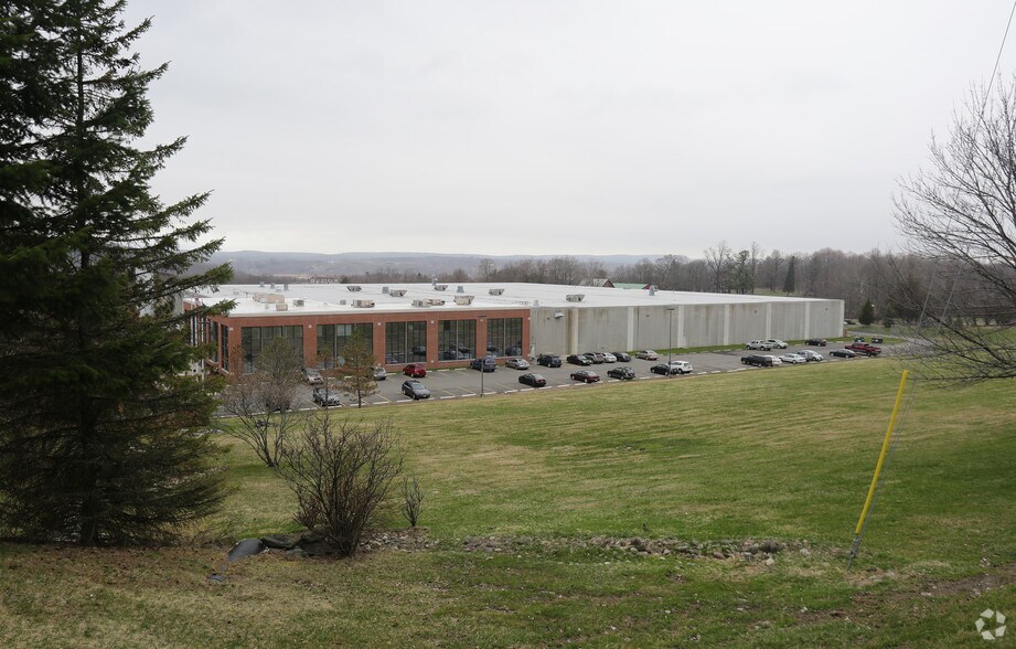 More Photos Of 1 Vapor Trl, Hudson Industrial For Sale