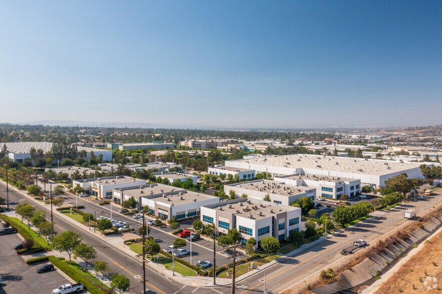 More Photos Of 1385 Old Temescal Rd, Corona Office For Lease