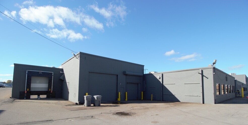 More Photos Of 1390 Mt Read Blvd, Rochester Manufacturing For Lease