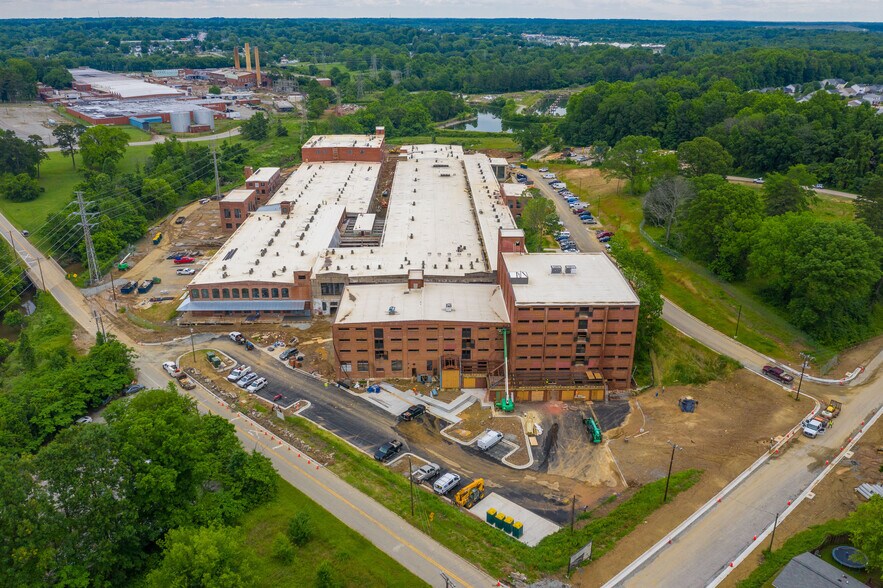 More Photos Of 1702 Fairview St, Greensboro Self Storage For Lease
