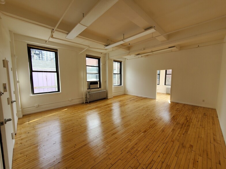 More Photos Of 134 W 26th St, New York Loft Creative Space For Sale