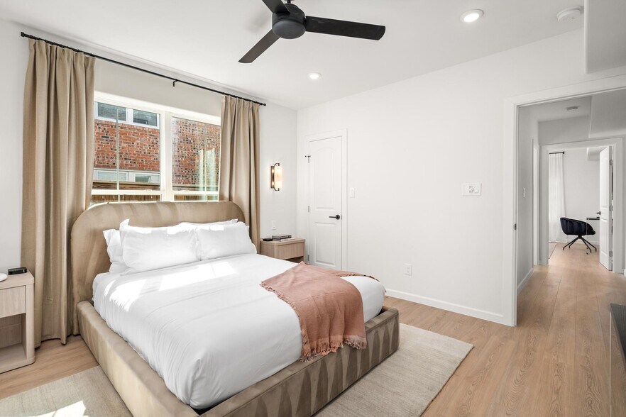 More Photos Of , Houston Multifamily For Sale