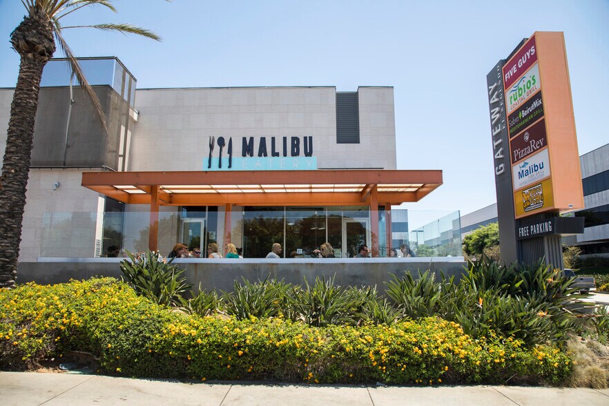 More Photos Of 300 N Pacific Coast Hwy, El Segundo Unknown For Lease