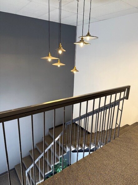 More Photos Of 5290 E Yale Cir, Denver Office For Lease