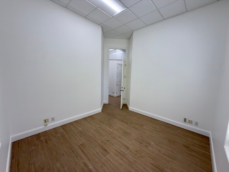 More Photos Of 36164 Emerald Coast Pky, Destin Freestanding For Lease