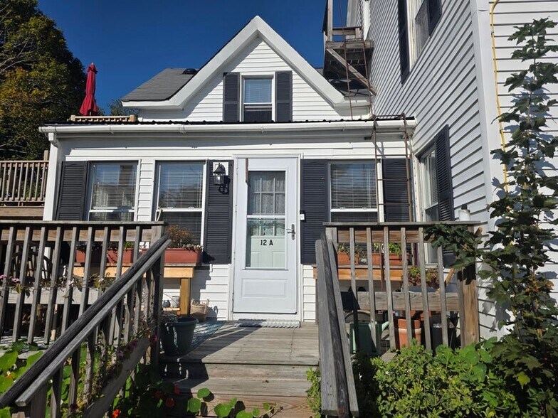 More Photos Of 12 Gay St, Rockland Apartments For Sale