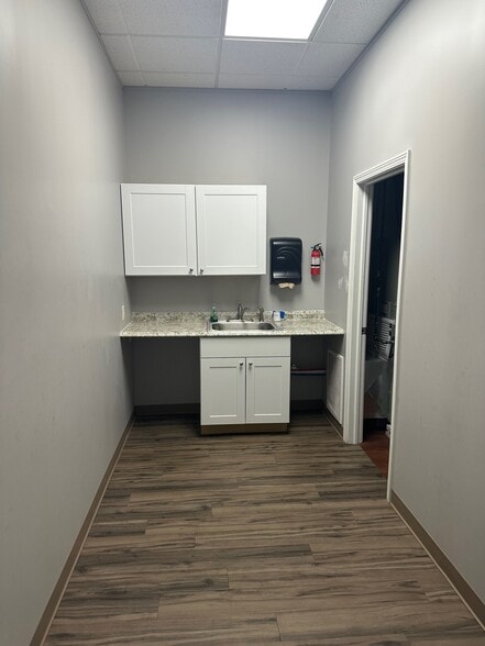 More Photos Of 5879-5891 S Transit Rd, Lockport Storefront For Lease