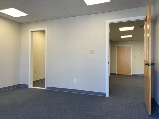 More Photos Of 681 Park Ave, Cranston Storefront Retail Office For Lease