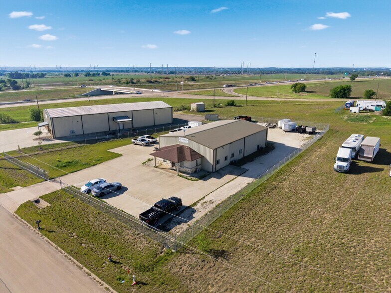 More Photos Of 334 Goodway Dr, Belton Warehouse For Sale