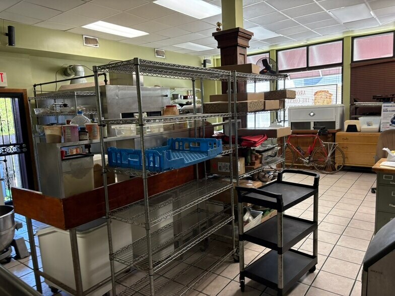 More Photos Of 7800 Montgomery Ave, Elkins Park General Retail For Lease
