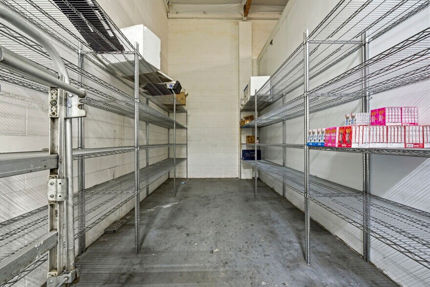 More Photos Of 13310 Ralston Ave, Sylmar Warehouse For Sale