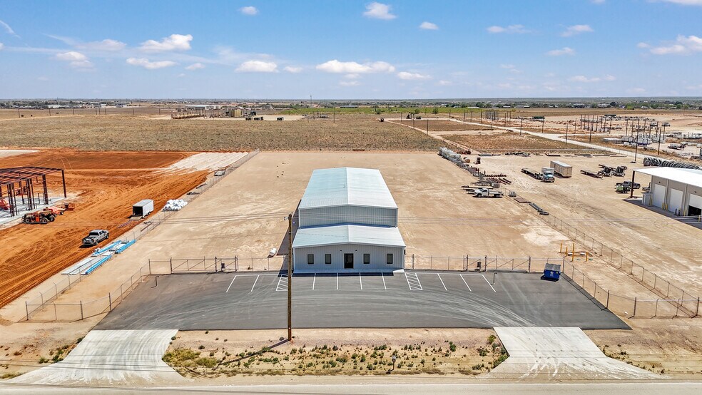 More Photos Of 2316 County Rd 130 rd, Midland Warehouse For Lease