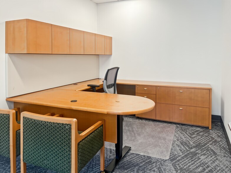 More Photos Of 388 Market St, San Francisco Coworking Space