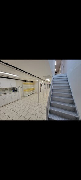 More Photos Of 318 E 62nd St, New York Apartments For Lease