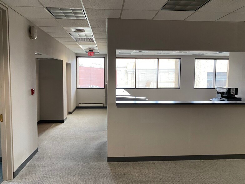 More Photos Of 434 Main St, Zanesville Office For Lease