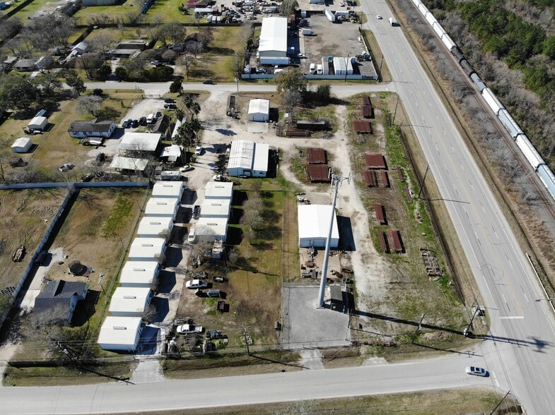 More Photos Of 16190 Miller Rd, Houston Warehouse For Lease