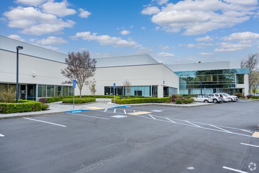 More Photos Of 2277 Pine View Way, Petaluma Warehouse For Lease
