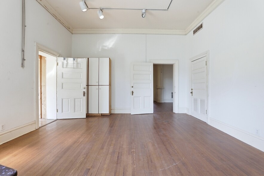 More Photos Of 411 E 7th St, Little Rock Specialty For Sale