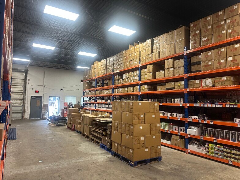 More Photos Of 8464-8494 Terminal Rd, Lorton Warehouse For Lease