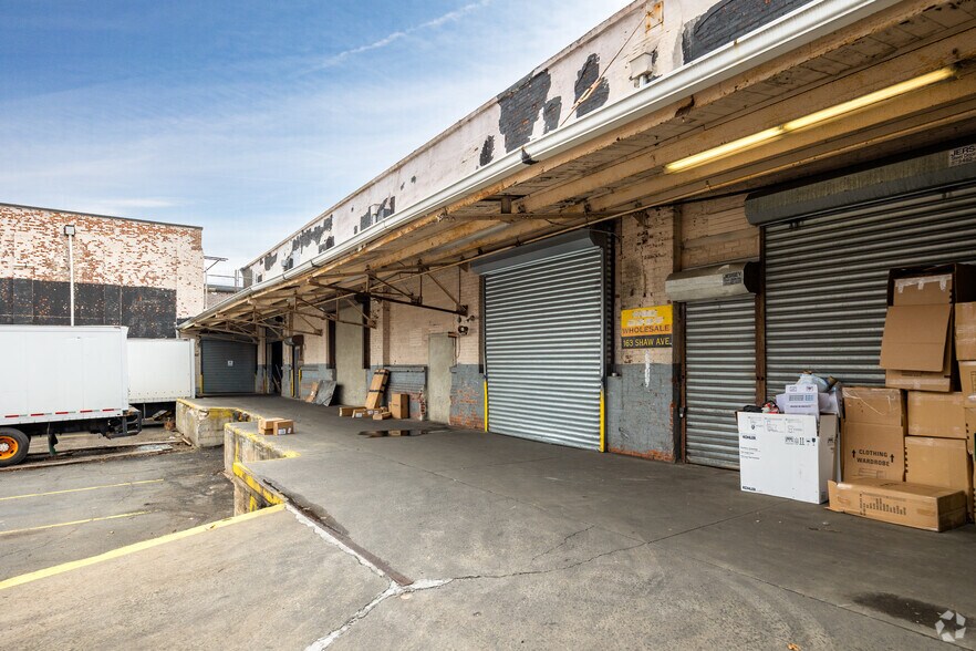 More Photos Of 163 Shaw Ave, Irvington Warehouse For Lease