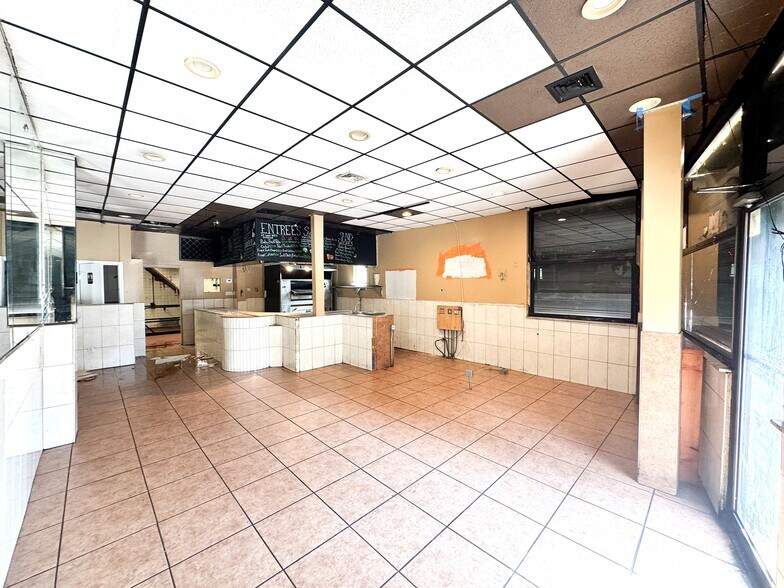 More Photos Of 2339 Astoria Blvd, Long Island City Apartments For Lease