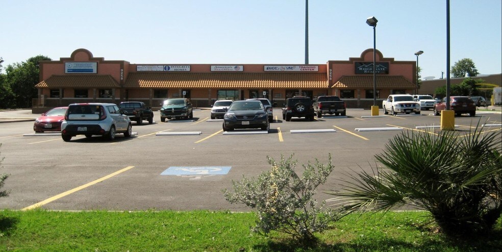 More Photos Of 9258 Culebra Rd, San Antonio Office For Lease