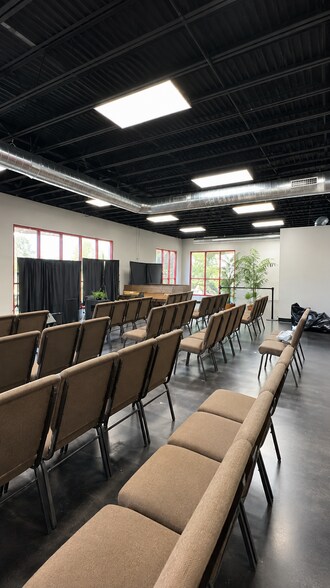 More Photos Of 2301 Longleaf Blvd, Lake Wales Office For Lease